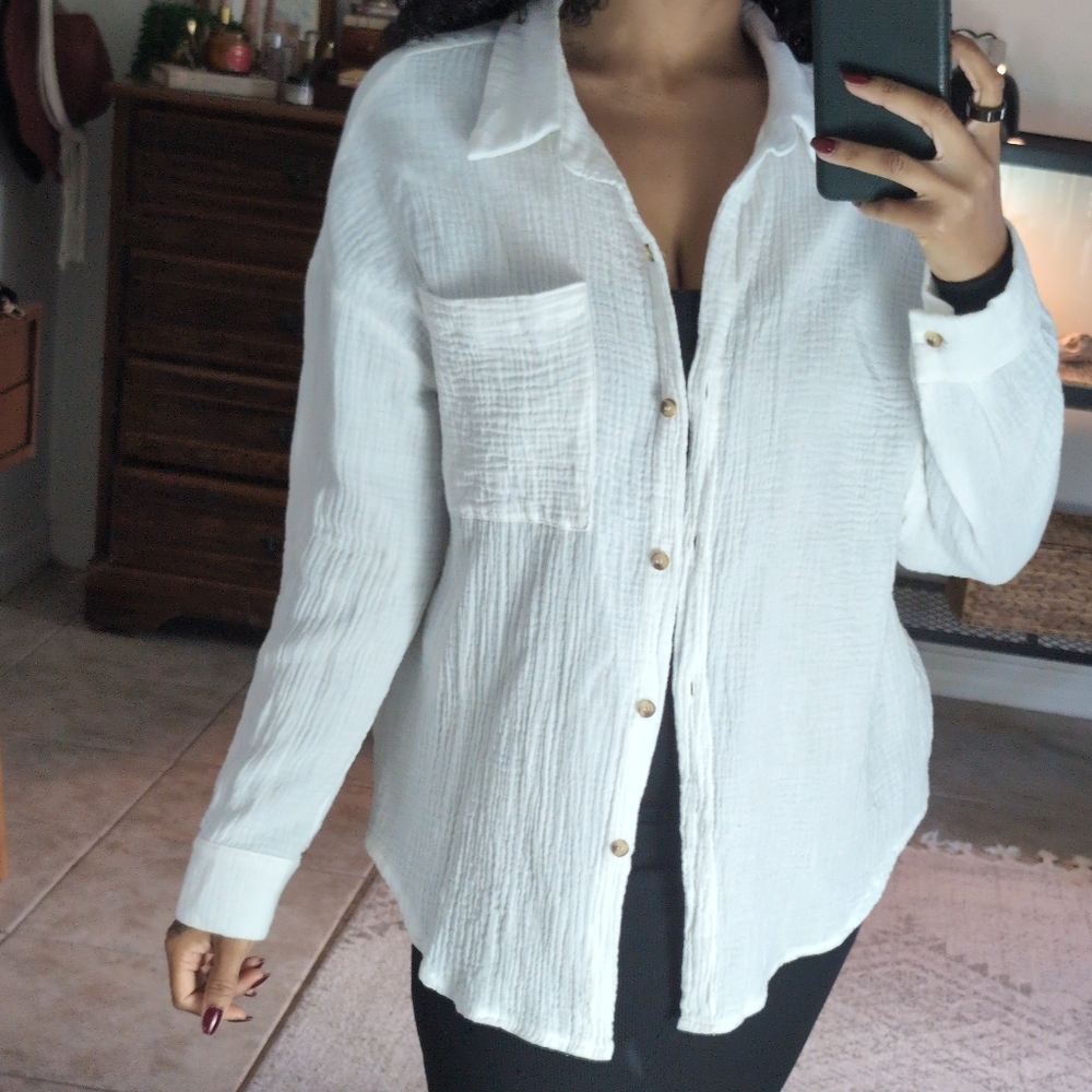 White Button-Up Top - Picture 2 of 11